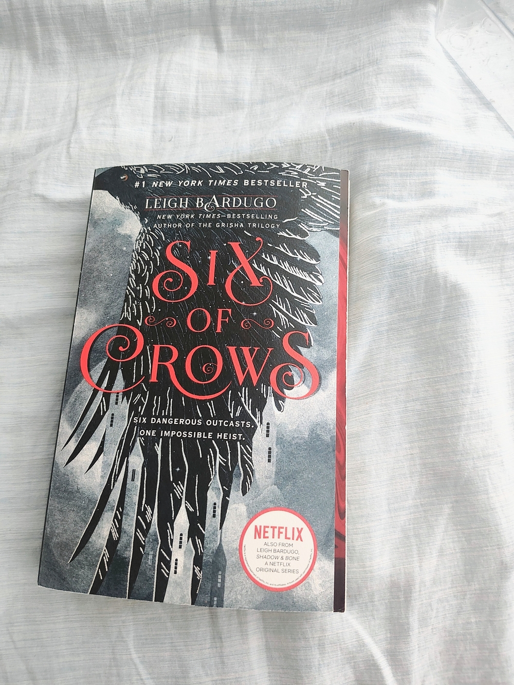 Six of Crows Paperback Novel - Red & Black Cover